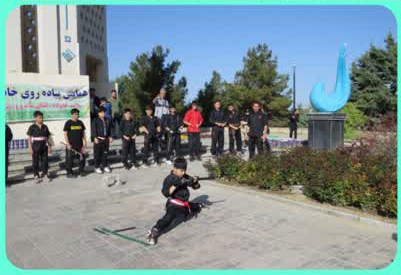 برگزاری همایش پیاده روی خانوادگی گرامیداشت هفته سلامت در شهرستان ملایر توسط هیئت وزرشهای همگانی ملایر