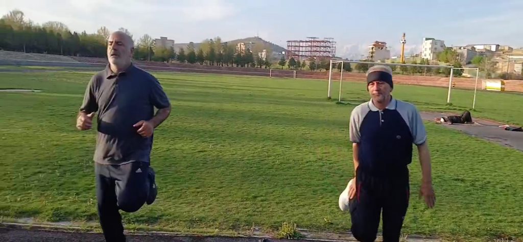 برگزاری ورزش صبحگاهی هیات ورزشهای همگانی شهرستان نهاوند در استادیوم علیمرادیان