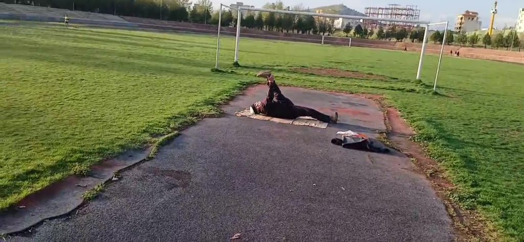برگزاری ورزش صبحگاهی هیات ورزشهای همگانی شهرستان نهاوند در استادیوم علیمرادیان