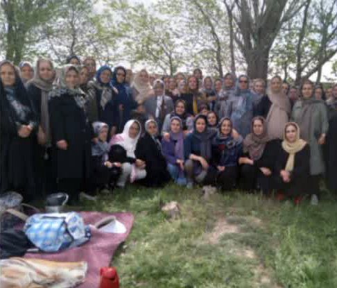 به مناسبت گرامیداشت روز کارگر، ورزشکاران ورزش همگانی قروه درگزین برای فرهنگسازی حفاظت از محیط زیست به پاکسازی طبیعت پرداختند
